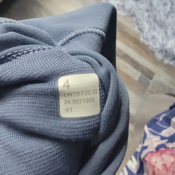 Lululemon Bundle - Picture 6 of 14